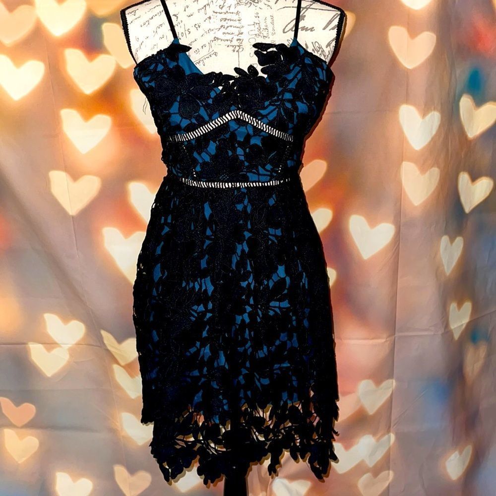 🔥NWT🔥ROMEO & JULIET🔥BLACK/EMERALD LACE DRESS🔥